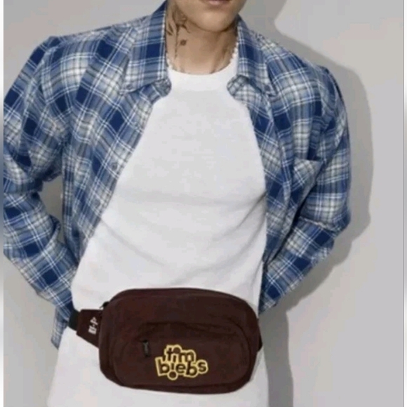 TimBiebs X Justin Bieber Tim Hortons Logo Fanny Pack NEW NWT 2021 Brown Corduroy - Picture 6 of 6